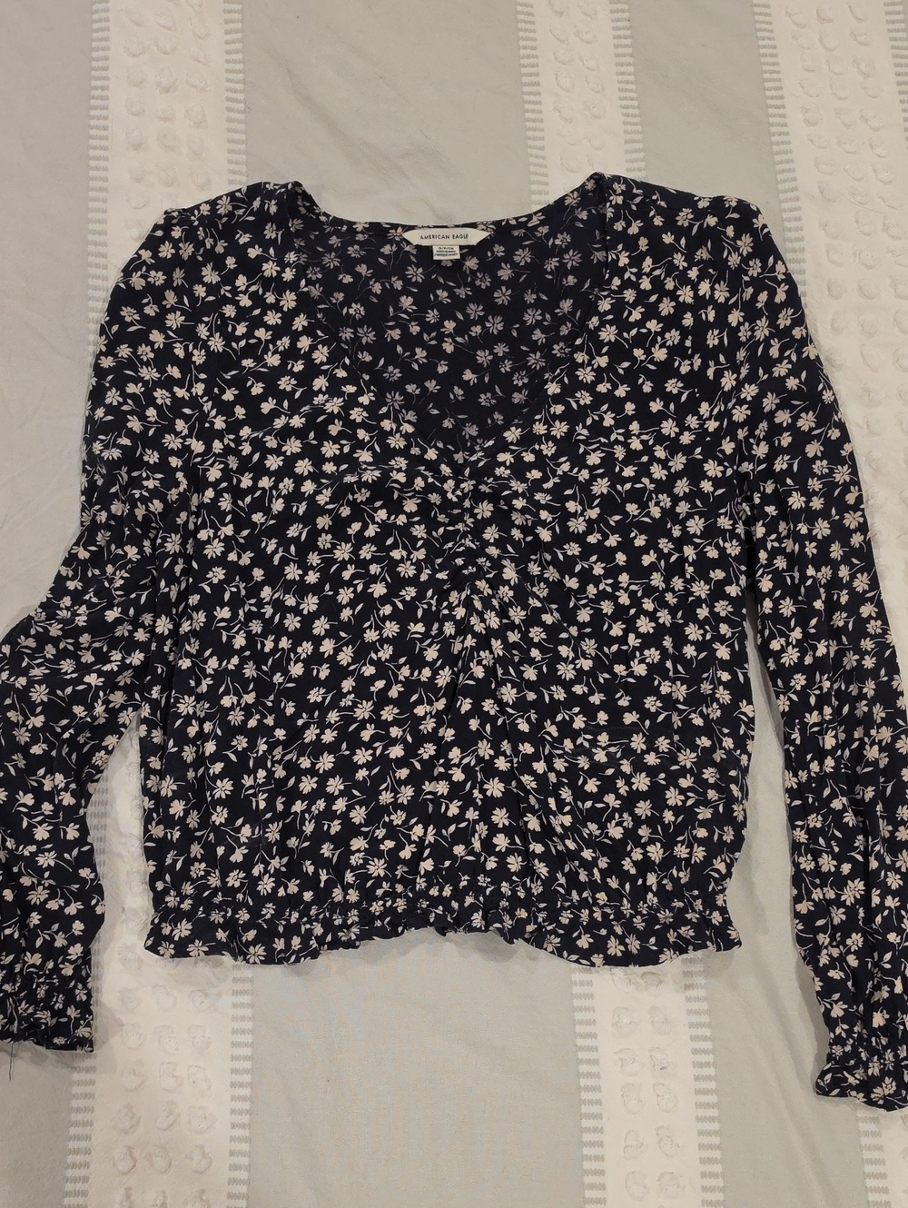 American Eagle Outfitters Navy and White Floral V-Neck Long-Sleeve Blouse